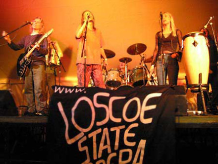 Loscoe State Opera on stage at Priddy Folk Fayre